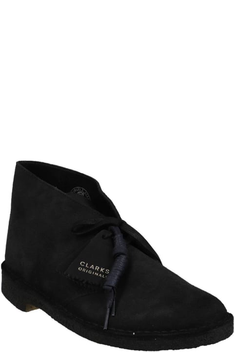 メンズ Clarksのブーツ Clarks Round Toe Lace-up Ankle Boots