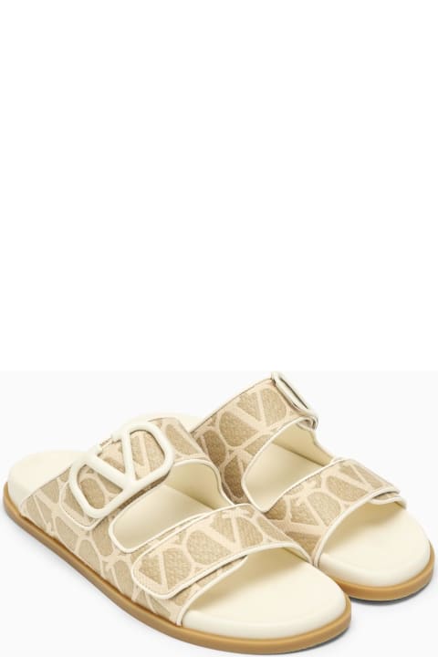 Sandals for Women Valentino Garavani Sandal Toile Iconographe Beige\/ivory