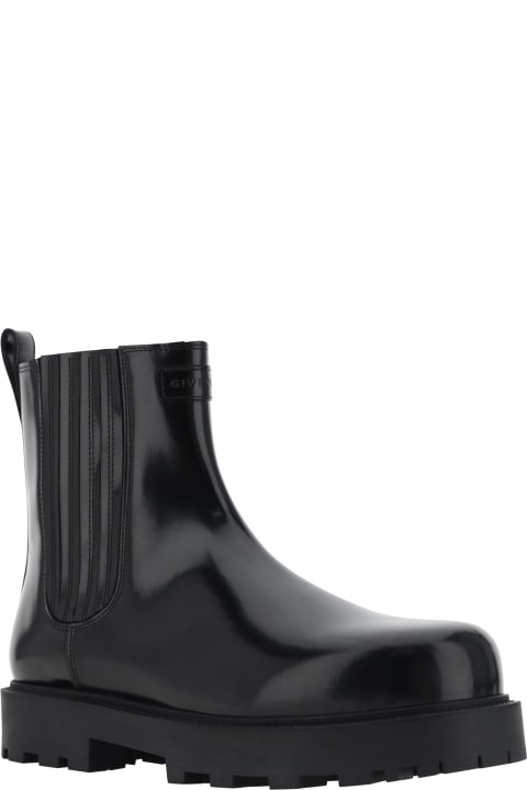 Givenchy Men Givenchy Brushed Leather Chelsea Boots