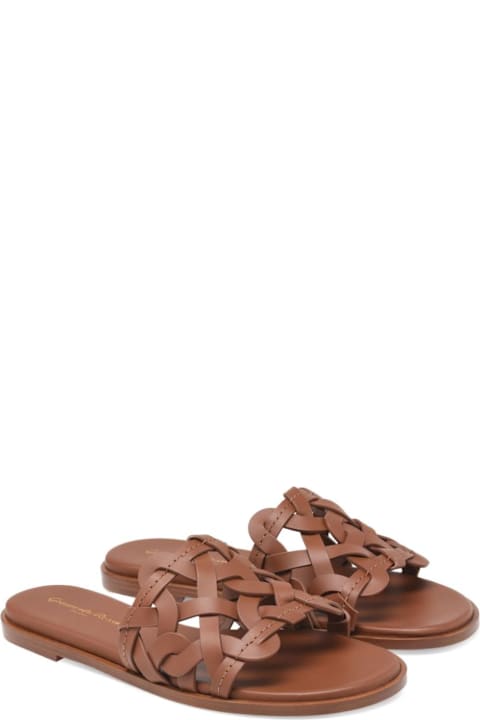 Gianvito Rossi for Kids Gianvito Rossi Amalfi Leather Flat Sandals