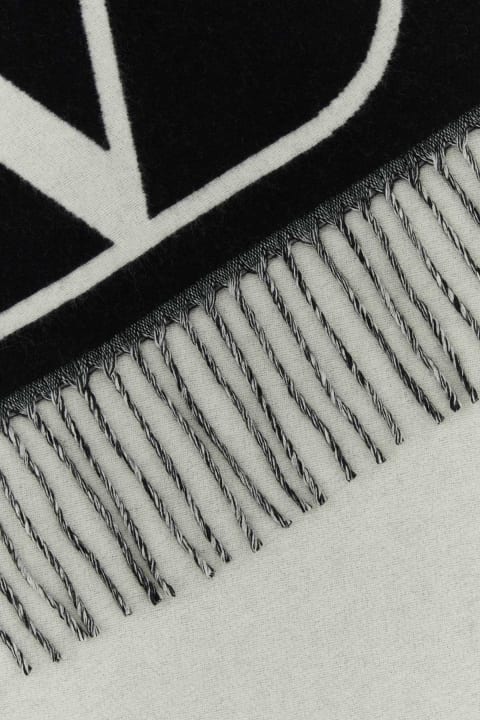 Scarves for Men Valentino Garavani Black Wool Blend Scarf