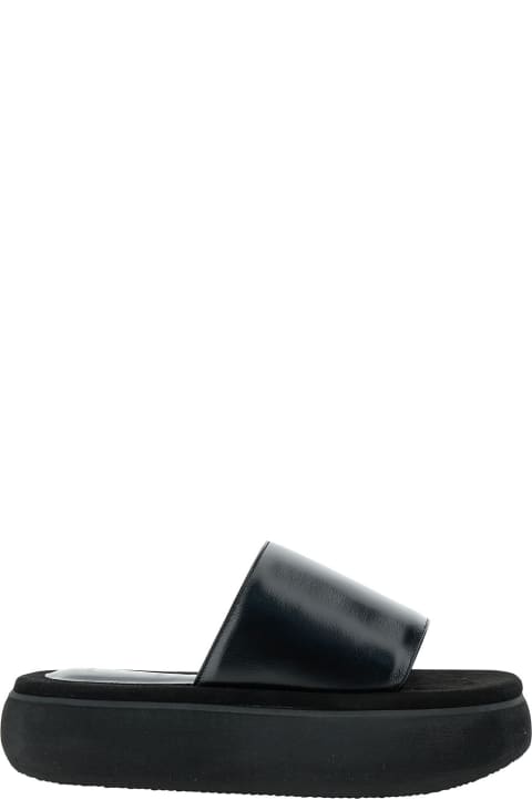 ウィメンズ OSOIのサンダル OSOI Black Padded Slides With Chunky Sole In Leather Woman