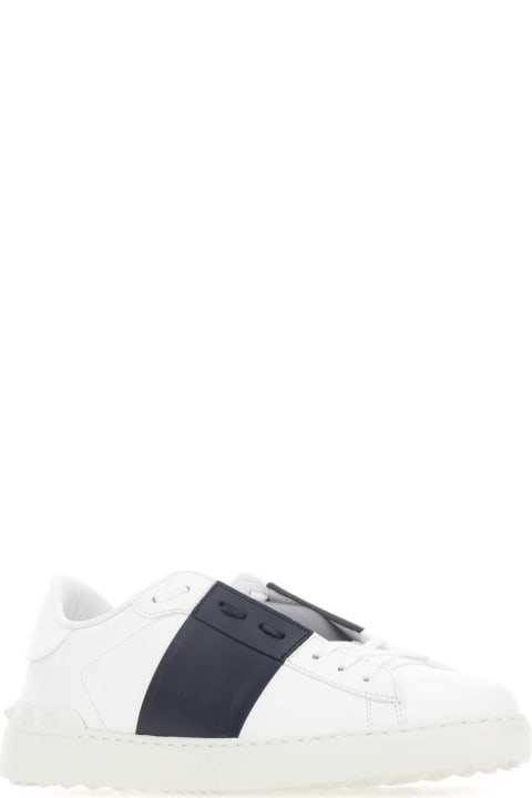 メンズ新着アイテム Valentino Garavani White Leather Open Sneakers With Midnight Blue Band