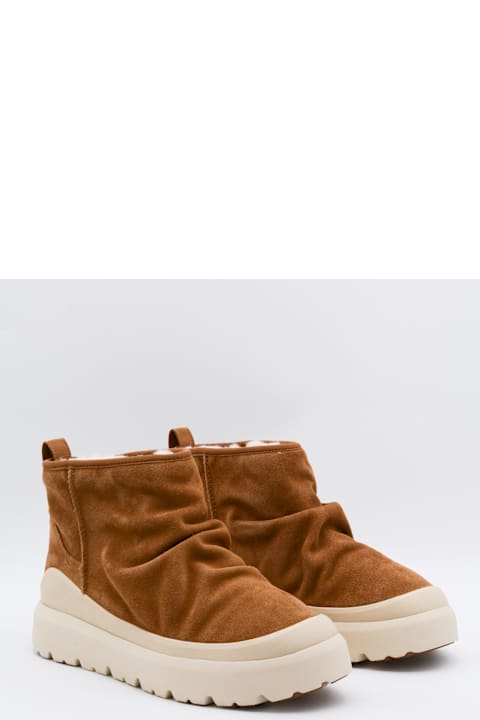 أدوات منزلية UGG Camel Leather Boots