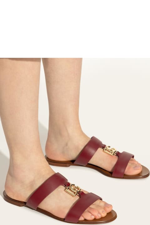 Homeware Dolce 
Gabbana Dolce 
Gabbana Slides With A Logo-shaped Appliqué