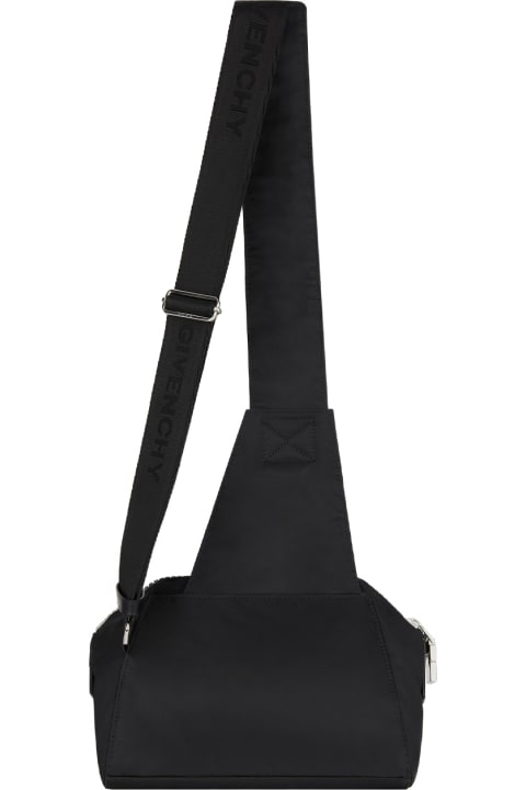Small Antigona Shoulder Bag In Black Nylon