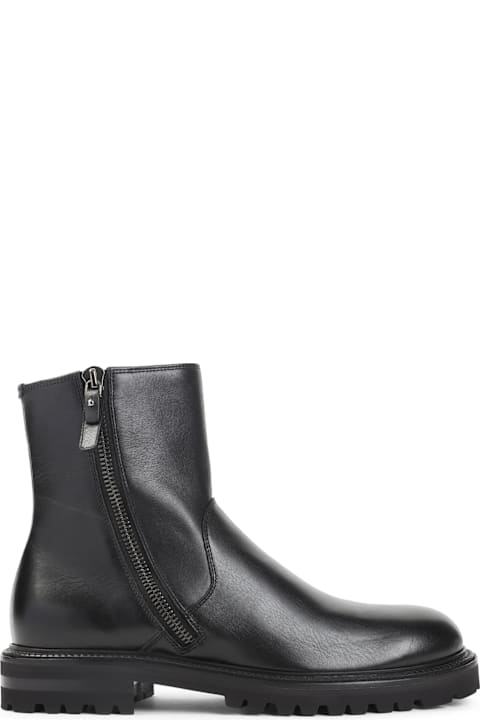 أدوات منزلية Giorgio Armani Leather Boots