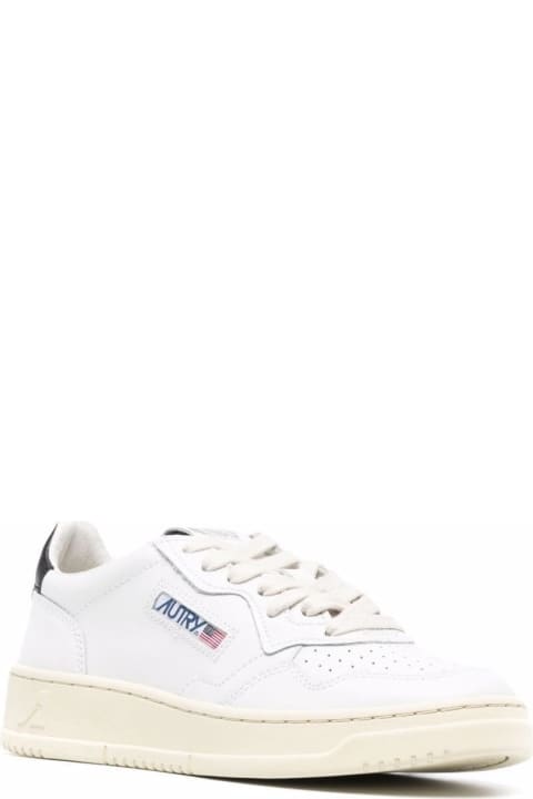 أدوات منزلية Autry 
medalist
 White Low Top Sneakers With Contrasting Heel Tab In Leather Woman
