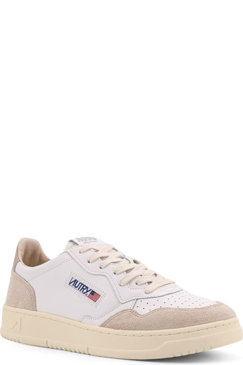 Autry لـ Men Autry Medalist Low Sneakers