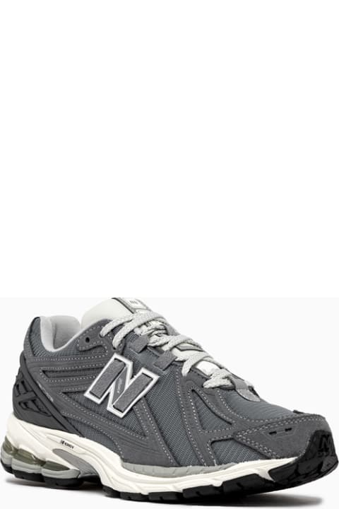 ウィメンズ新着アイテム New Balance Sneakers M1906rv