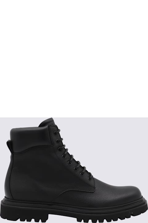 أدوات منزلية Dolce 
Gabbana Black Leather Boots
