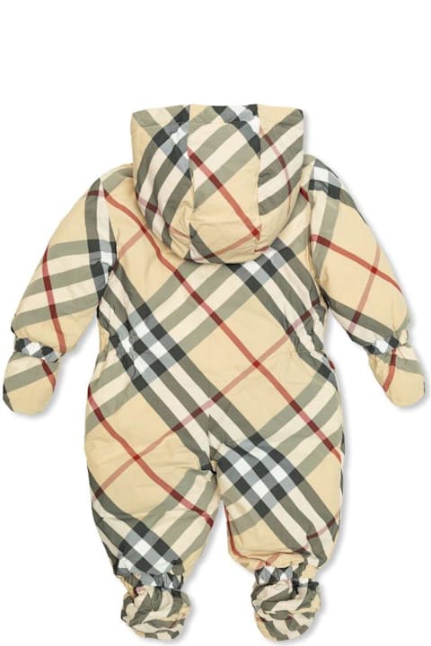 Burberry أطقم وبودي سوت لـ رُضع أولاد Burberry Checked Down Overalls