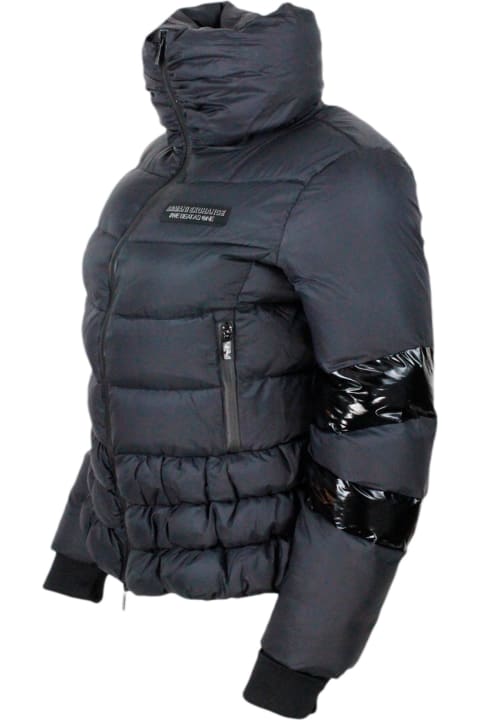 Slim Model Real Goose Down Jacket With Elasticated Bottom And Logo On The Chest Embellished With A Lacquered Motif.