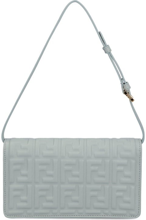 ウィメンズ Fendiのショルダーバッグ Fendi Logo Embossed Shoulder Bag