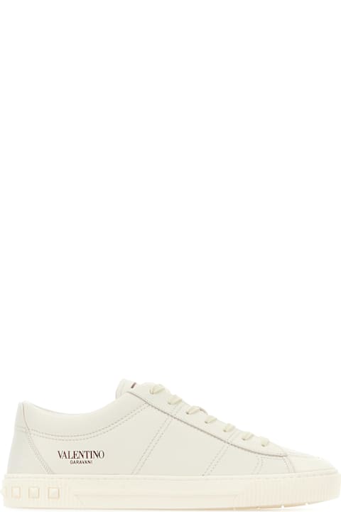 Valentino Garavani أحذية لـ القسم الرجالي Valentino Garavani Chalk Leather Sneakers