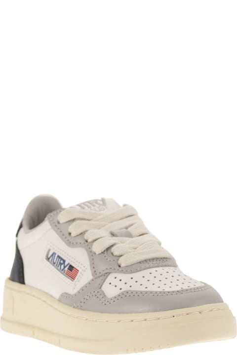 Shoes for Boys Autry Medalist Low - Two-tone Trainer