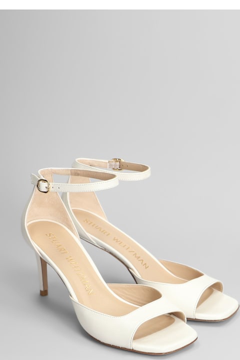 Stuart Weitzman for Men Stuart Weitzman Nudistia 75 Sandals In White Patent Leather