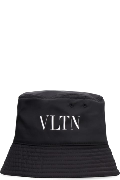 ウィメンズ新着アイテム Valentino Garavani Bucket Hat