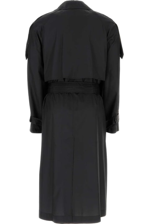 ウィメンズ Burberryのコート＆ジャケット Burberry Black Silk Trench Coat