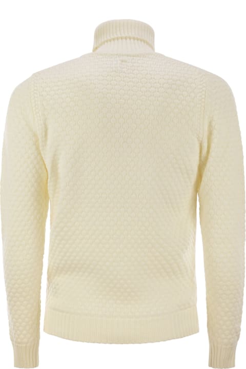 Rakkì Sweaters for Men Rakkì Honeycomb Stitch Turtleneck - White