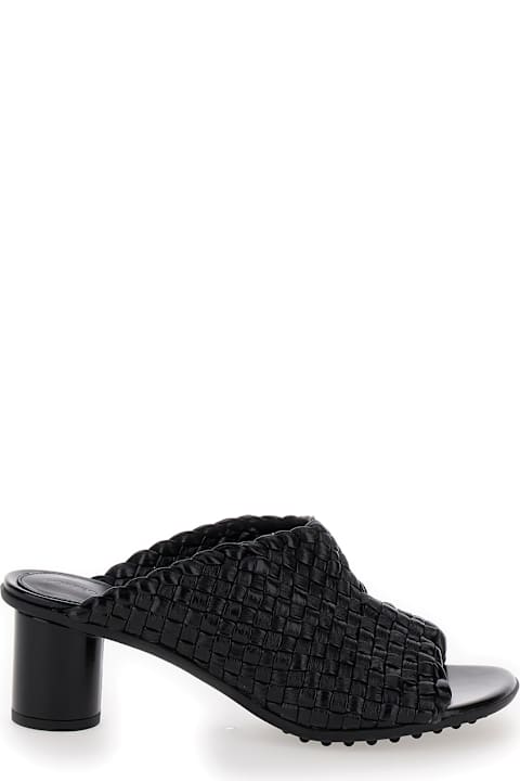 خصم على السيدات Bottega Veneta 'atomic' Black Mule Sandals With Intrecciato Motif In Leather Woman