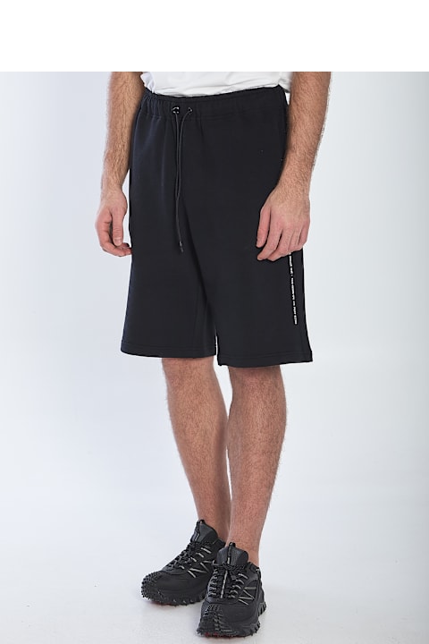 Moncler الملابس لـ القسم الرجالي Moncler Embroidered Logo Shorts