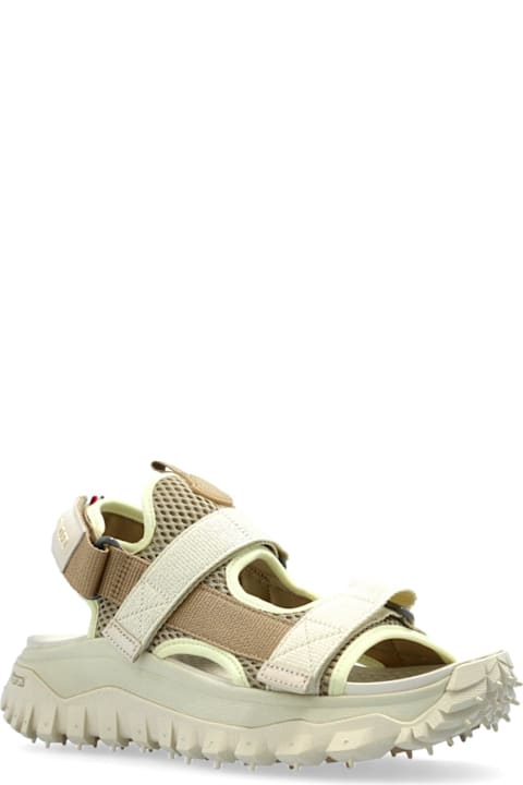 MONCLER トレイルクリッフラウントトゥサンタル 【関税込】 Moncler Sandals Trailgrip | italist