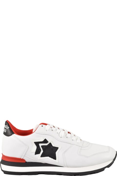 Women's White / Red Sneakers