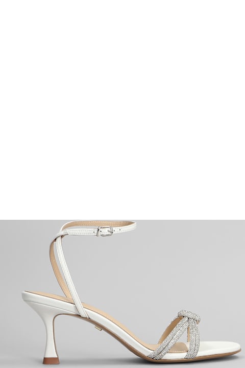 Homeware Lola Cruz Sandals In White Leather