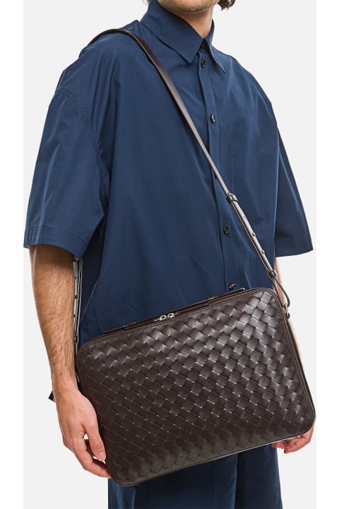 メンズ Bottega Venetaのバッグ Bottega Veneta Intreccio Leather Shoulder Bag
