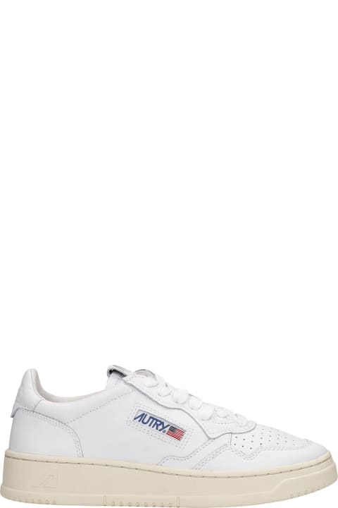 ウィメンズ Autryのスニーカー Autry 01 Sneakers In White Leather