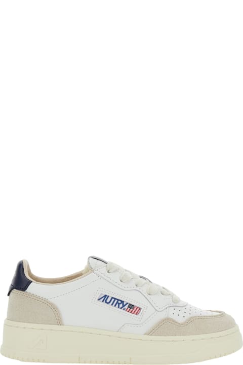 Homeware Autry 
medalist
 White Low Top Sneakers With Logo Patch On The Side And Perforated Panels In Leather Boy