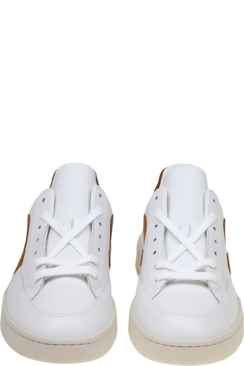 آخر صيحات الموضة من السيدات Veja Urca Sneakers In White And Camel Leather And Suede