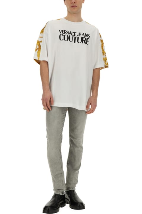 メンズ Versace Jeans Coutureのトップス Versace Jeans Couture T-shirt With Logo