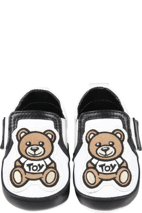 White Sneakers For Baby Boy With Teddy Bear And Logo