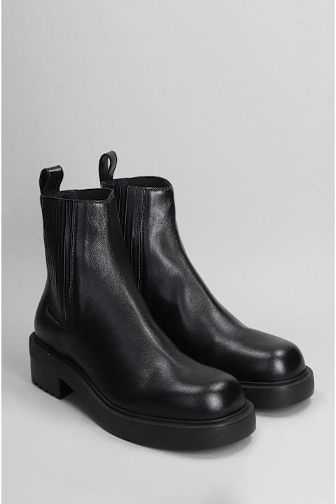 Giuseppe Zanotti for Men Giuseppe Zanotti Peyen Ankle Boots In Black Leather