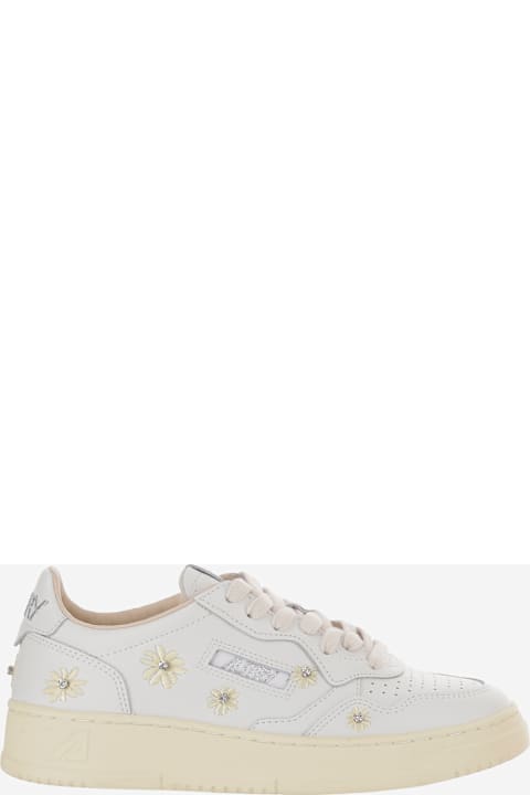 Autry Medalist Low Leather Sneakers