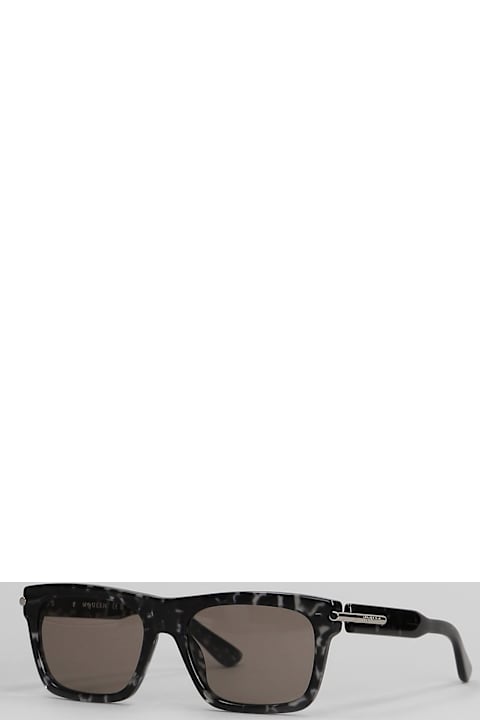 Alexander McQueen Eyewear for Women Alexander McQueen Sunglasses In Black Acetate