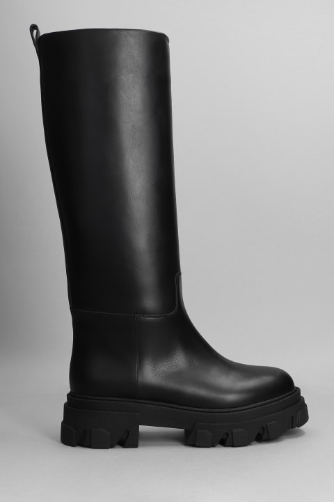 Perni 07 Low Heels Boots In Black Leather