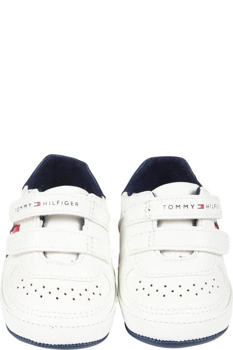 ベビーボーイズ Tommy Hilfigerのシューズ Tommy Hilfiger White Sneakers For Baby Boy With Logo