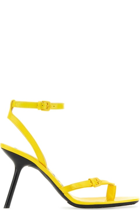 ウィメンズ新着アイテム Loewe Yellow Leather Petal Sandals
