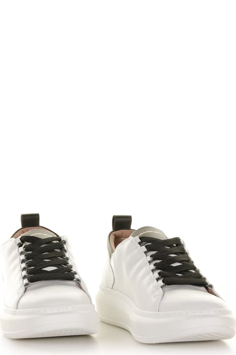 Wembley Leather Sneaker