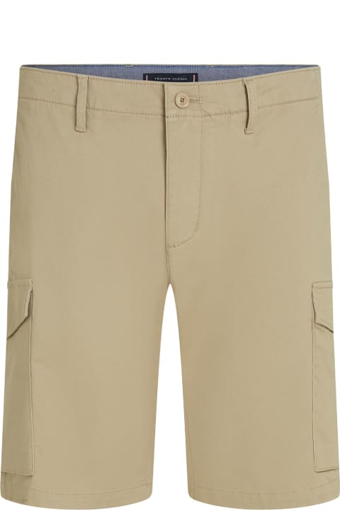 メンズ Tommy Hilfigerのボトムス Tommy Hilfiger Khaki Men's Bermuda Shorts With Pockets