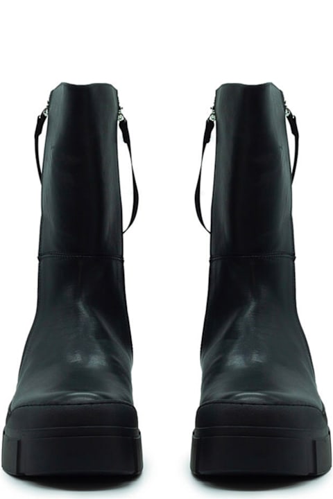 Boots for Women Vic Matié Black Leather Zip Ankle Boot