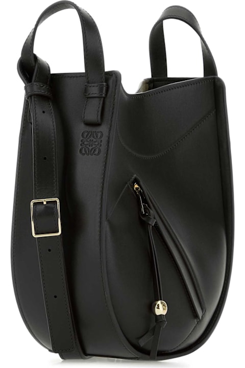 آخر صيحات الموضة من السيدات Loewe Black Leather Hammock Slice Handbag