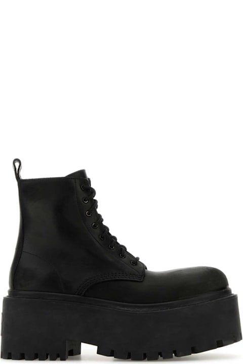 Balenciaga أحذية مسطحة لـ السيدات Balenciaga Black Leather Strike Ankle Boots