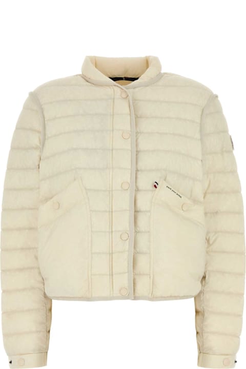 ウィメンズ Moncler Grenobleのコート＆ジャケット Moncler Grenoble Ivory Nylon Madulain Down Jacket