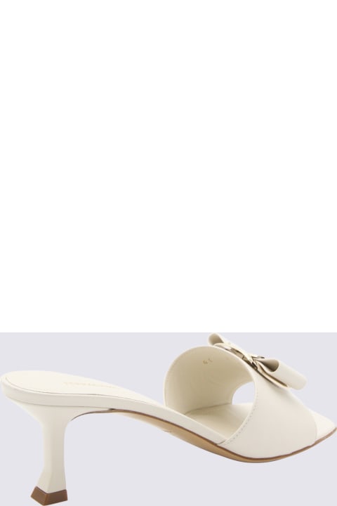 ウィメンズ新着アイテム Ferragamo Cream Leather Sandals