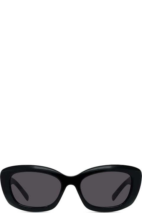 Givenchy Eyewear for Kids Givenchy Eyewear Givenchy Gv40121i Gv Day 01a Nero Sunglasses