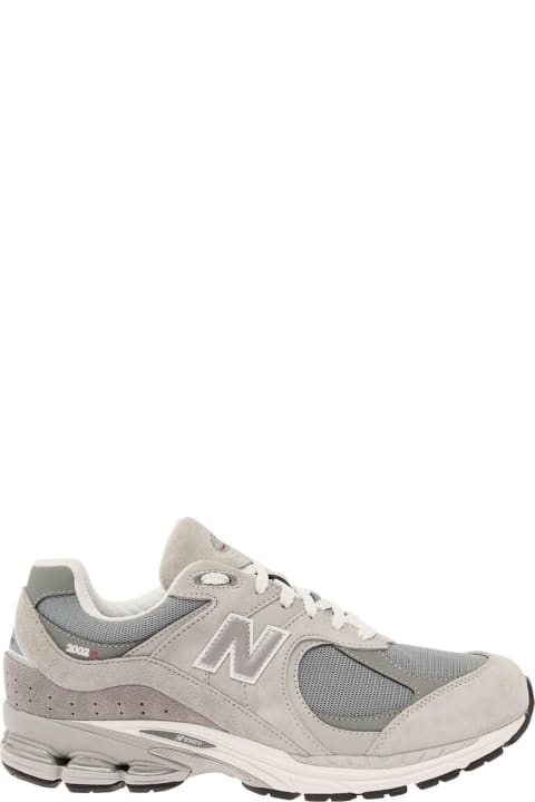 2002 R Sneakers